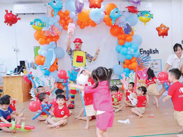 Giá Thuê Chú Hề Vặn Bóng Tại Quận 6. Ảnh 3 Giá Thuê Chú Hề Vặn Bóng Tại Quận 6. Ảnh 3